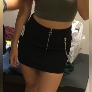 Till’s Full Tilt half zip mini skirt (WITHOUT CHAIN)